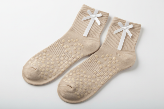 Beige with white ribbon on the side crew grip socks